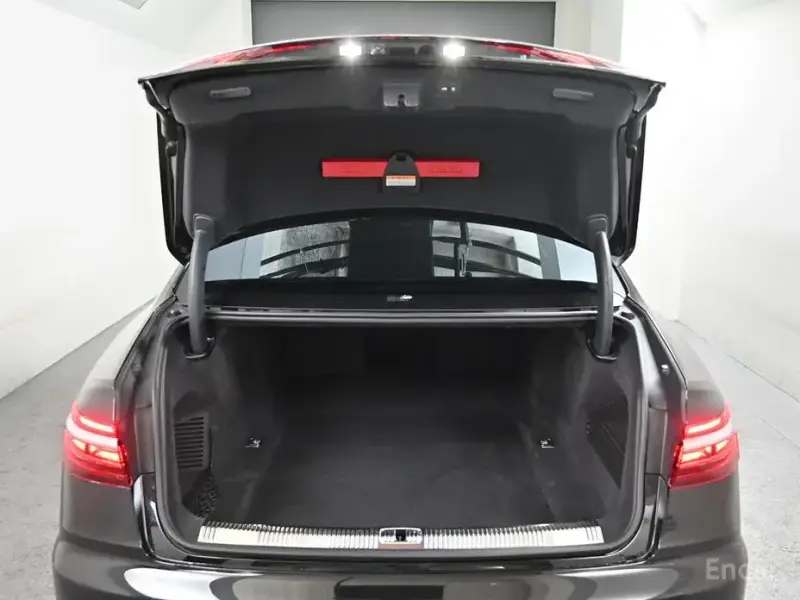 2023 Audi A8 с пробегом 57 129 км