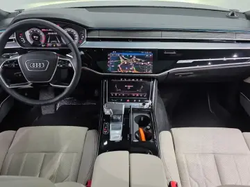 2023 Audi A8 с пробегом 13 675 км