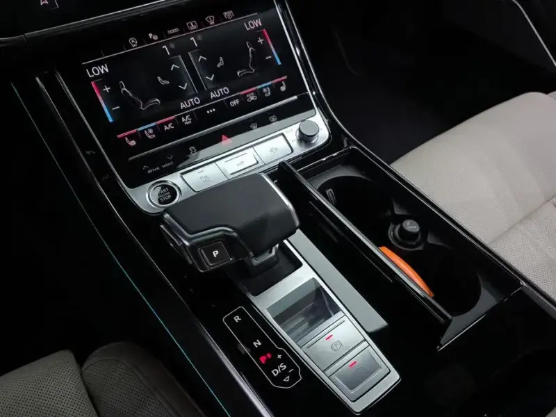 2023 Audi A8 с пробегом 13 675 км
