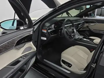 2023 Audi A8 с пробегом 13 675 км