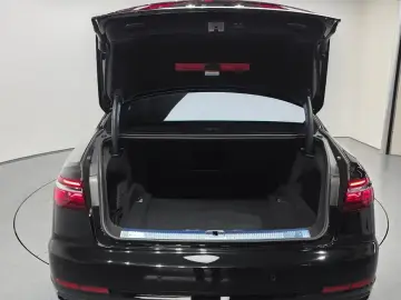 2023 Audi A8 с пробегом 13 675 км