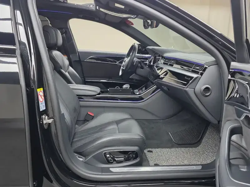2021 Audi A8 с пробегом 46 075 км