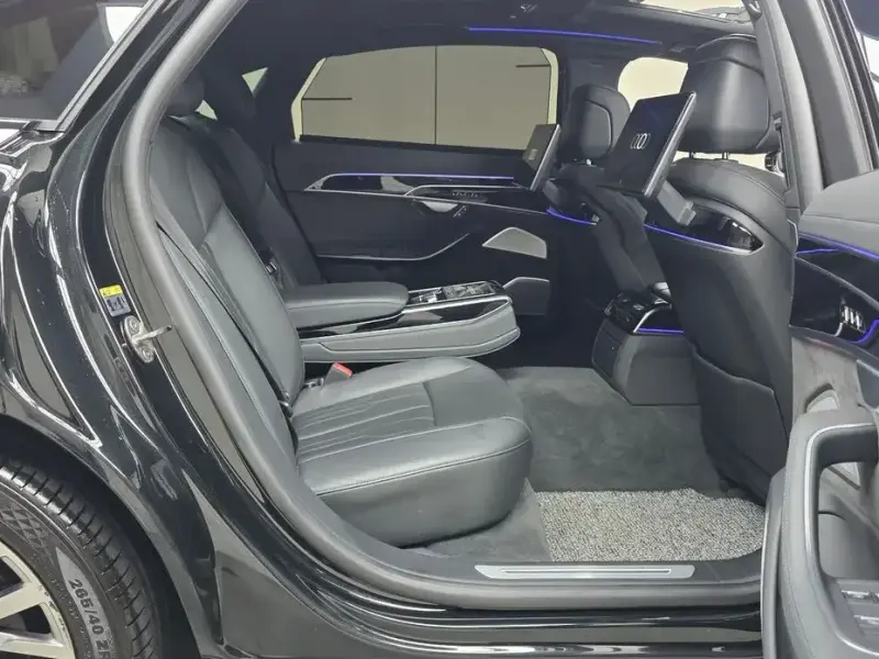 2021 Audi A8 с пробегом 46 075 км