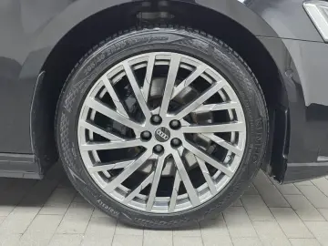 2021 Audi A8 с пробегом 46 075 км