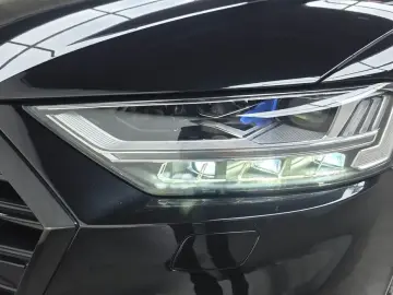 2021 Audi A8 с пробегом 46 075 км