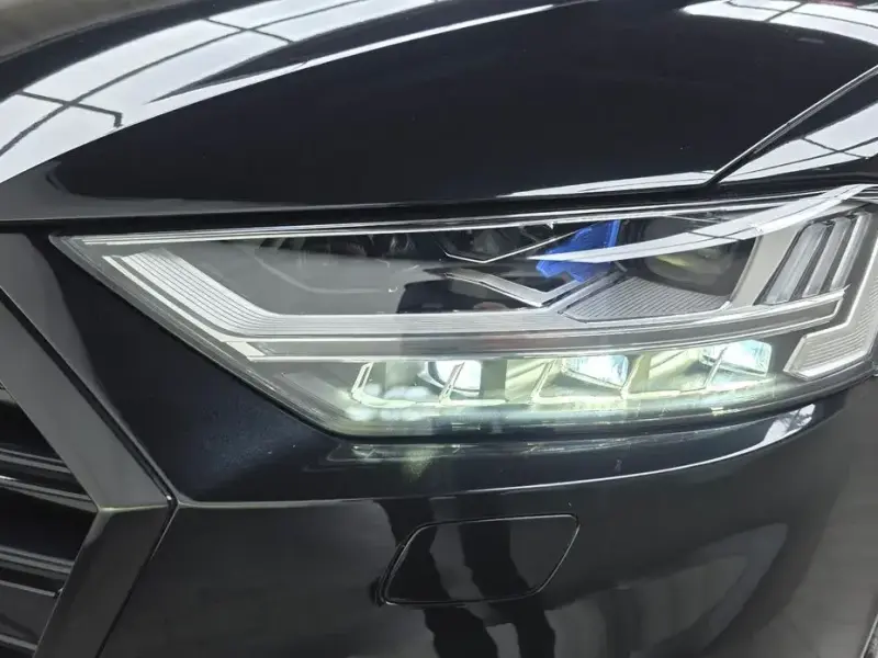 2021 Audi A8 с пробегом 46 075 км