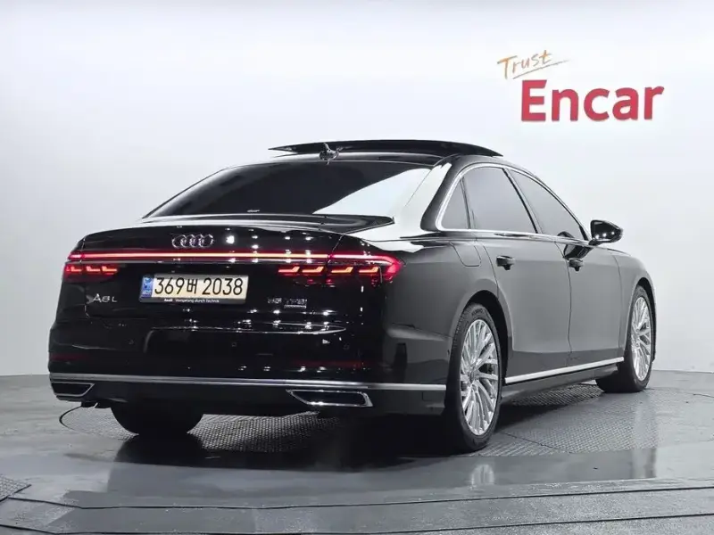 2021 Audi A8 с пробегом 118 600 км