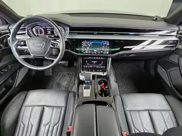 2021 Audi A8 с пробегом 57 673 км