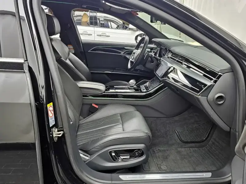 2021 Audi A8 с пробегом 46 618 км