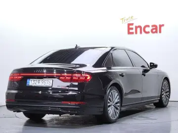 2022 Audi A8 с пробегом 60 745 км