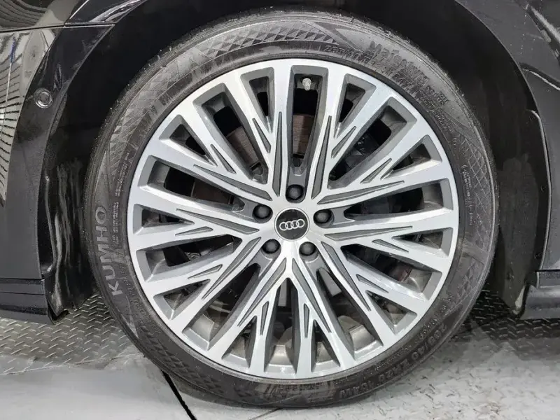 2022 Audi A8 с пробегом 60 745 км