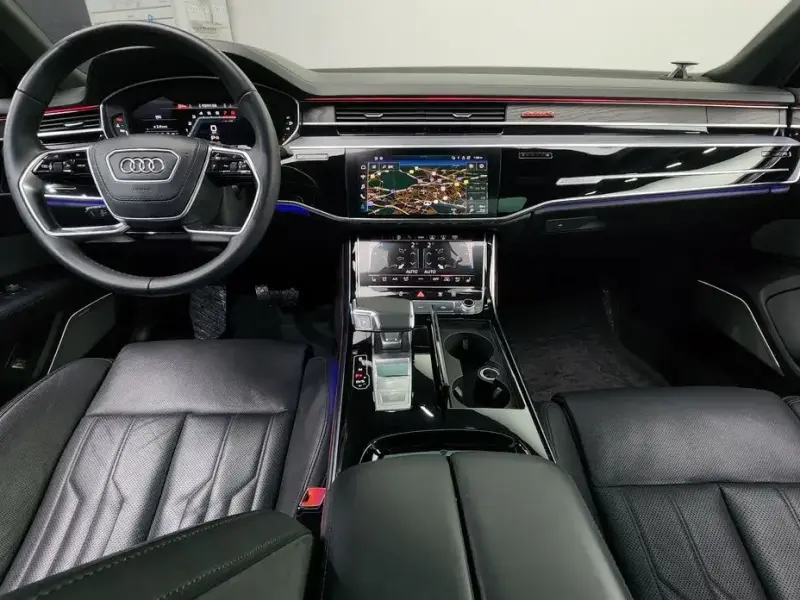 2022 Audi A8 с пробегом 60 745 км