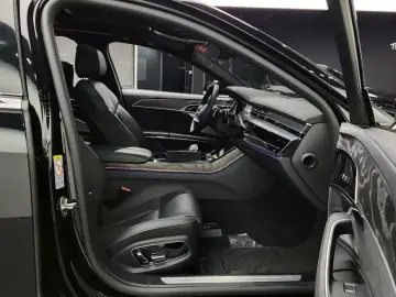 2022 Audi A8 с пробегом 60 745 км