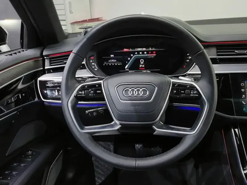 2022 Audi A8 с пробегом 60 745 км