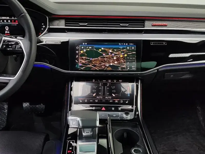 2022 Audi A8 с пробегом 60 745 км