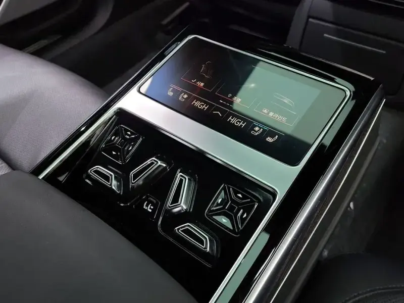 2022 Audi A8 с пробегом 60 745 км