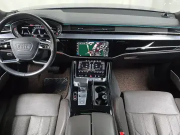 2023 Audi A8 с пробегом 28 277 км
