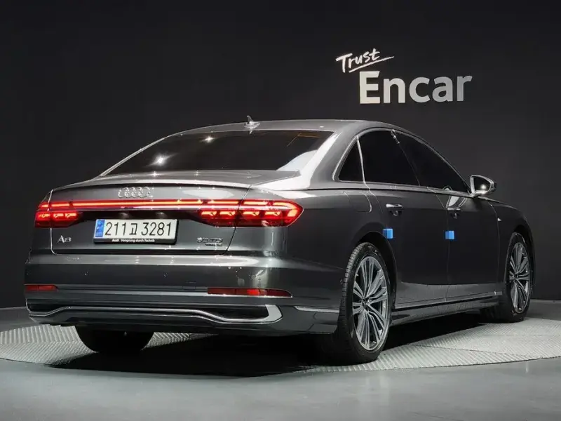 2023 Audi A8 с пробегом 29 502 км