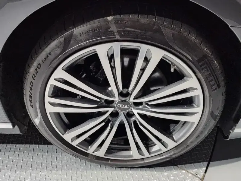 2023 Audi A8 с пробегом 29 502 км