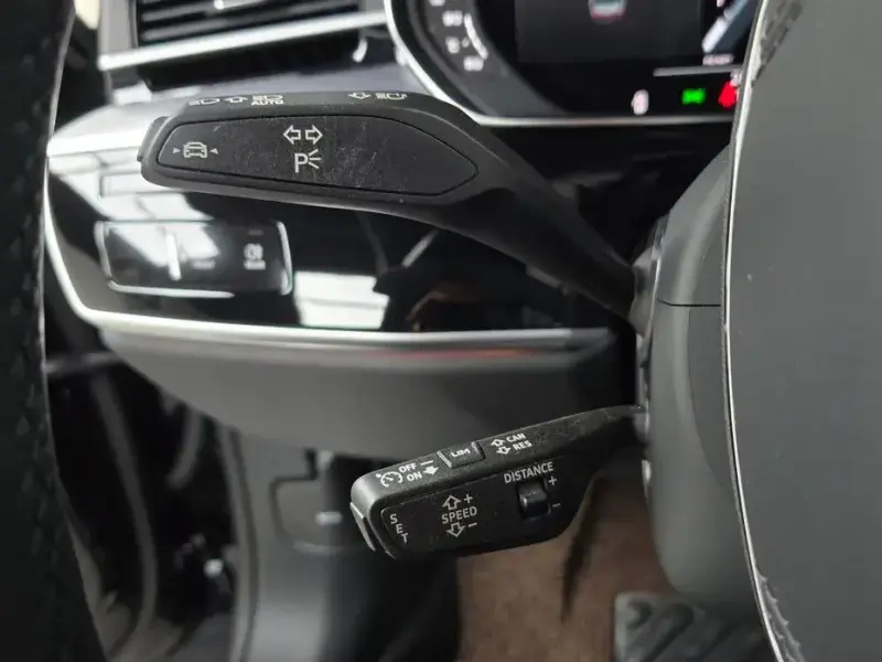 2023 Audi A8 с пробегом 28 277 км