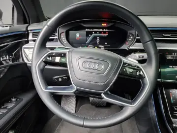 2023 Audi A8 с пробегом 29 502 км
