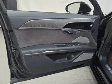 2023 Audi A8 с пробегом 28 277 км