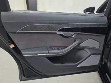 2023 Audi A8 с пробегом 28 277 км