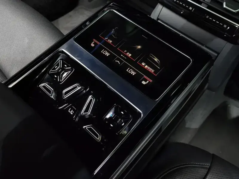 2023 Audi A8 с пробегом 29 502 км