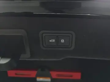 2023 Audi A8 с пробегом 28 277 км