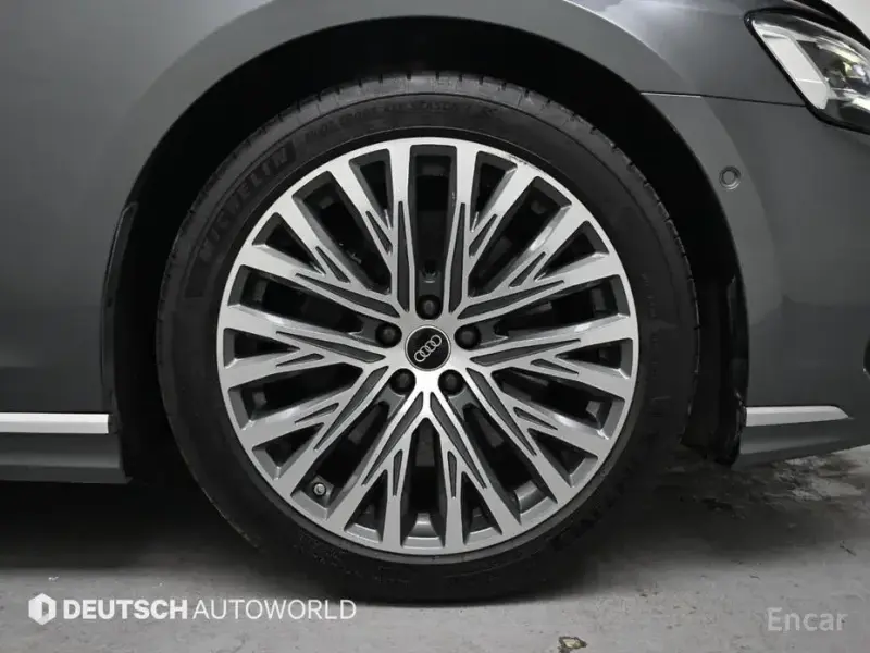 2022 Audi A8 с пробегом 65 303 км