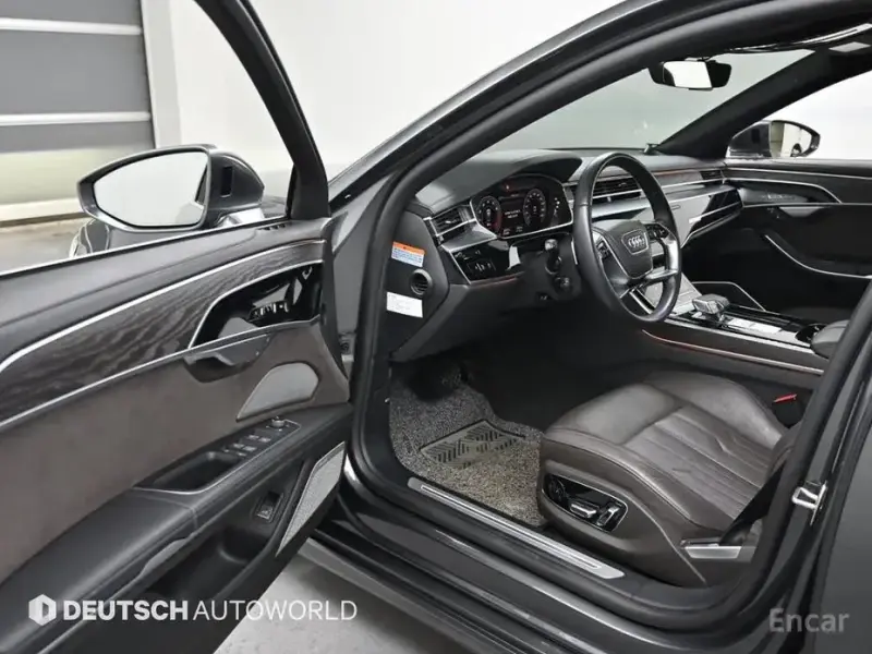 2022 Audi A8 с пробегом 65 303 км