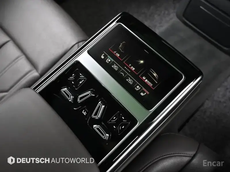 2022 Audi A8 с пробегом 65 303 км