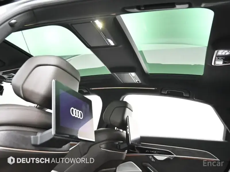 2022 Audi A8 с пробегом 65 303 км