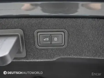 2022 Audi A8 с пробегом 65 303 км