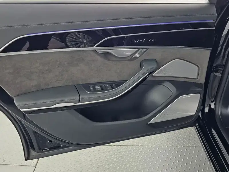 2021 Audi A8 с пробегом 51 469 км