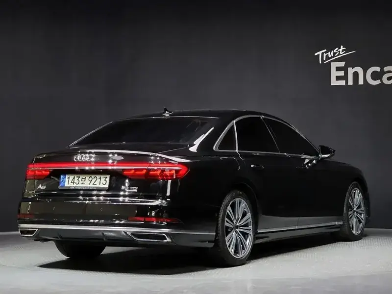 2021 Audi A8 с пробегом 98 640 км