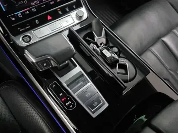 2021 Audi A8 с пробегом 98 640 км