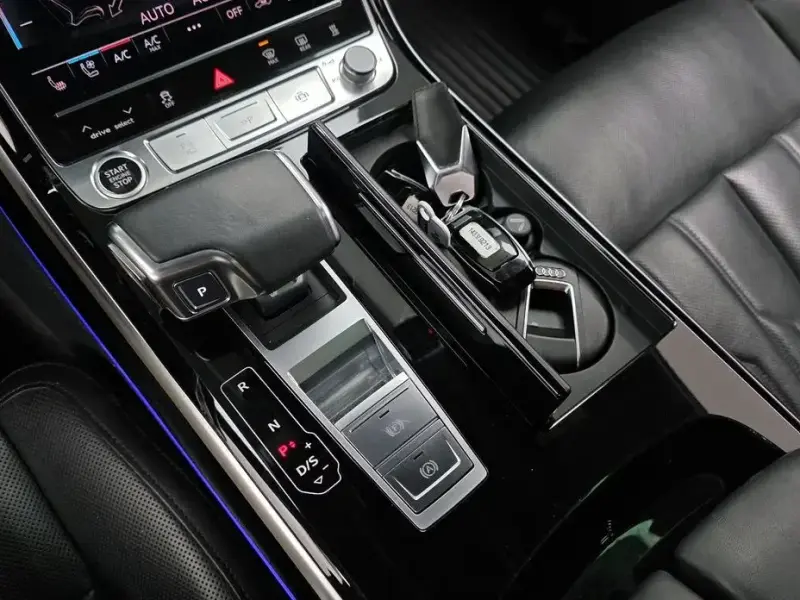 2021 Audi A8 с пробегом 98 640 км