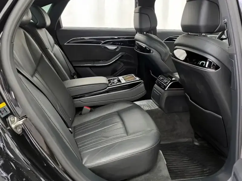2021 Audi A8 с пробегом 98 640 км