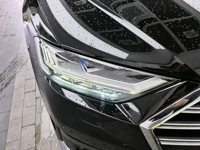 2021 Audi A8 с пробегом 98 640 км