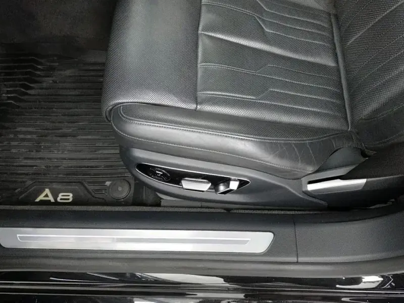 2021 Audi A8 с пробегом 98 640 км