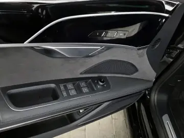 2021 Audi A8 с пробегом 98 640 км