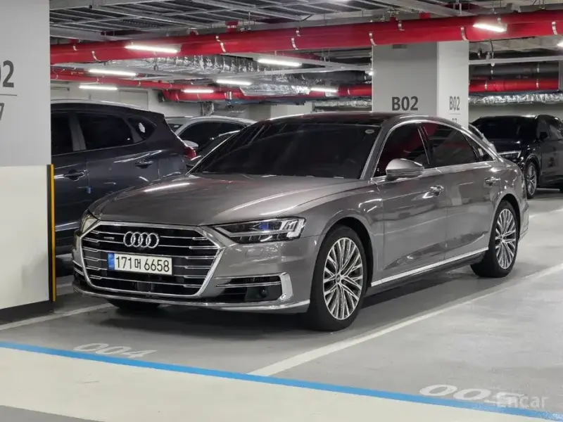 2021 Audi A8 с пробегом 54 000 км