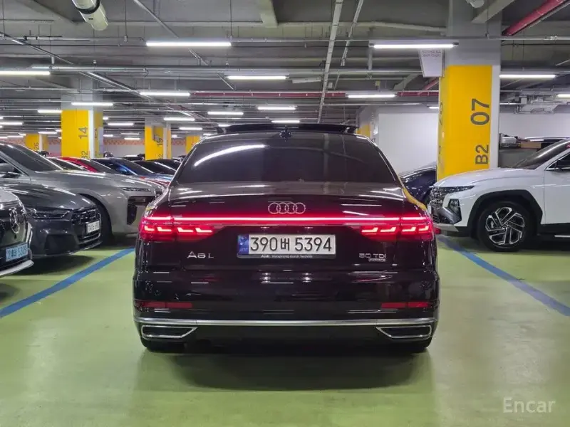 2021 Audi A8 с пробегом 70 000 км