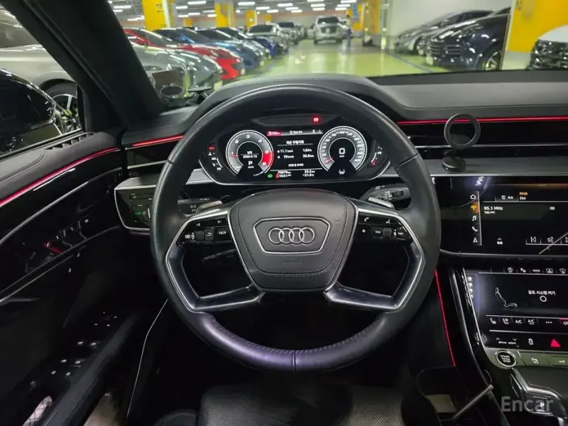 2021 Audi A8 с пробегом 70 000 км