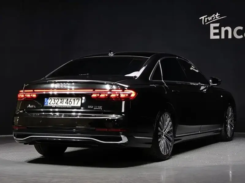 2023 Audi A8 с пробегом 80 921 км