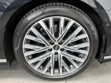2023 Audi A8 с пробегом 80 921 км