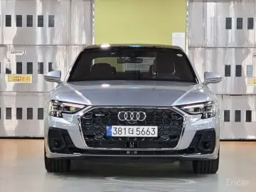 2023 Audi A8 с пробегом 4 100 км