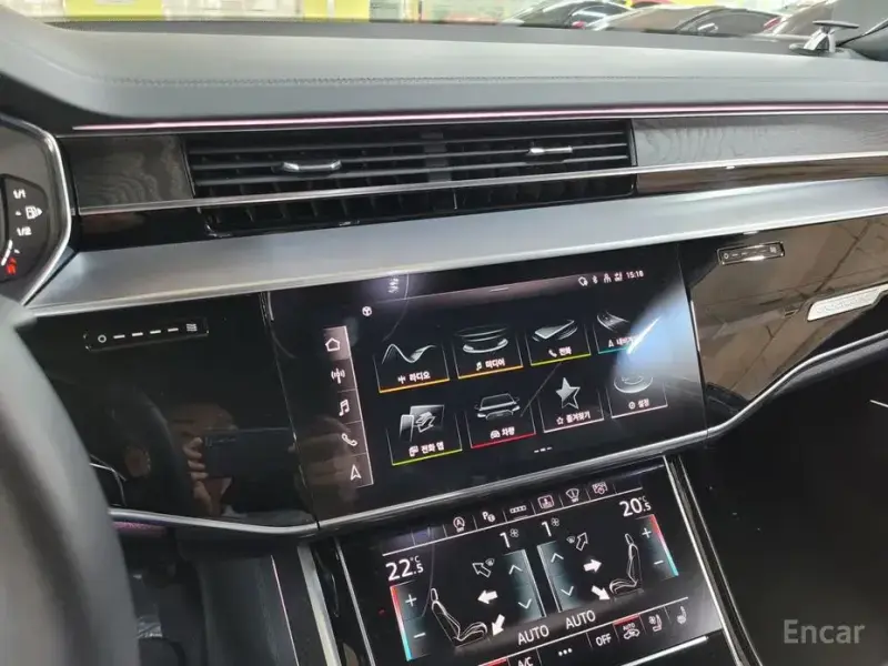 2023 Audi A8 с пробегом 4 100 км