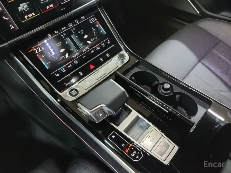 2023 Audi A8 с пробегом 4 100 км